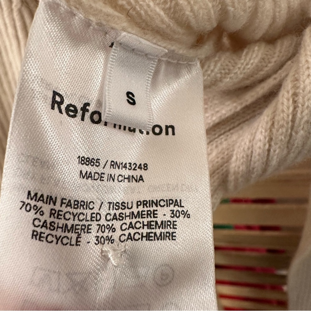 Reformation Osteria Open Back Sweater in Gossamer size S - Picture 8 of 9